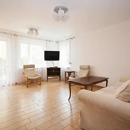 Victus Traditional Apartment With Balcony In Sopot By Noclegi Renters * Sopot