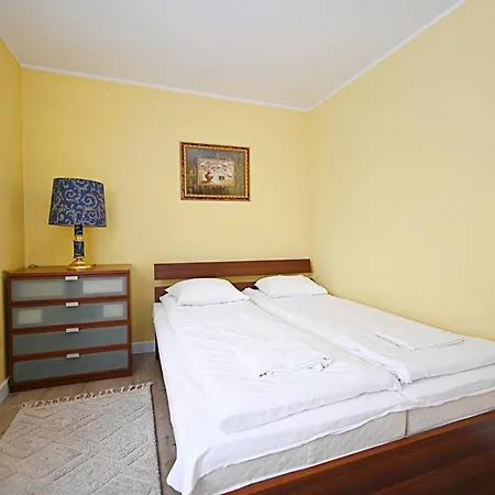 Victus Traditional Apartment With Balcony In Sopot By Noclegi Renters *